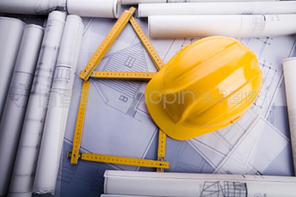 建筑工程建設,自然多彩色調