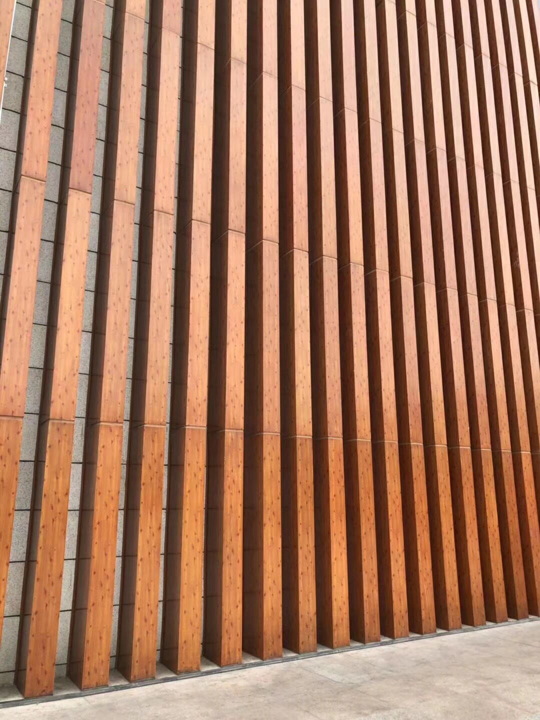 全屋整裝外墻鋁格柵 金屬木紋鋁格柵背景墻的設計與應用